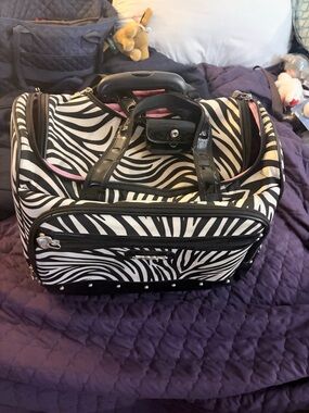 Kathy Van Zeeland Pink Lined carry on bag with Branded Patch